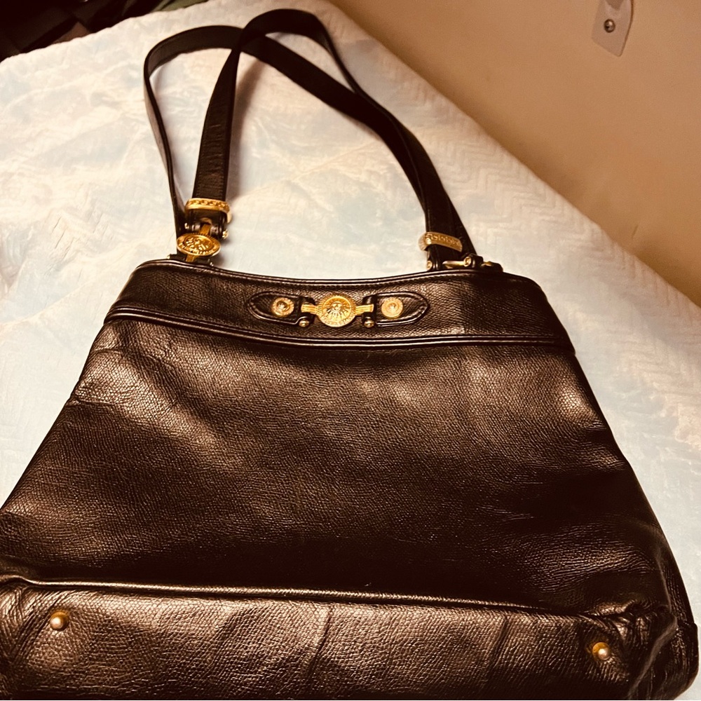 Elegant Black Leather Women's Bag